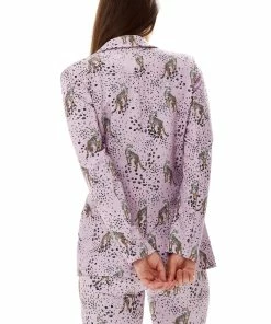 Liquorish Animal Print Blazer in Lilac -Liquorish Sales Store 01a26ee0d5a349149a48985a4f13dbaf scaled
