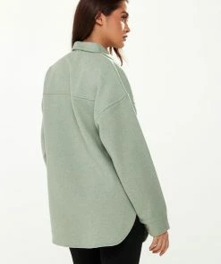 Liquorish Shirt with Oversized Pocket Details in Green -Liquorish Sales Store 07e39b0e787d4093bd5acc96757add51