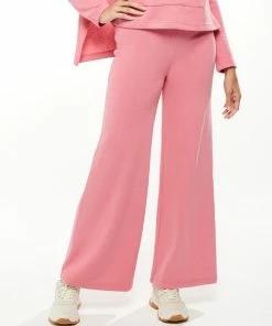 Liquorish Wide-leg Tracksuit Pant in Pink 7 Liquorish Wide-leg Tracksuit Pant in Pink -Liquorish Sales Store 0bf74bc22bd8452fb1926fb714b0ef0d scaled