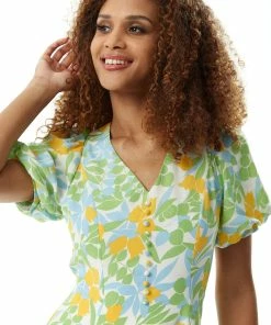 Liquorish Yellow Floral Button up Summer Dress -Liquorish Sales Store 0d3a17b8bc574f1f8989ce45a9fe9d33 scaled