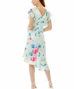 Liquorish Floral Print Midi Wrap Dress in Mint Green -Liquorish Sales Store 18b41b6182f346e9b239efc0d4a6d807 scaled