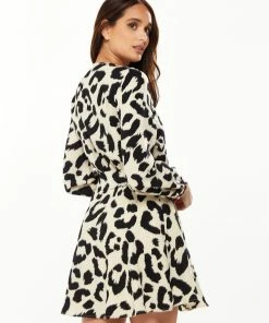 Liquorish Animal Print Mini Wrap Dress with Long sleeves in White - Black/White -Liquorish Sales Store 1b6715e658b34449ab428eedec3ab573 scaled