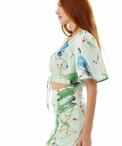 Liquorish Bird Print Ruched Front Crop Top in Mint Green 10 Liquorish Bird Print Ruched Front Crop Top in Mint Green -Liquorish Sales Store 1e300fe81ded407b95ee124876b1527b scaled