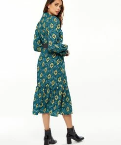 Liquorish African print midi dress with 3/4 length sleeve & tiered skirt detail in green, yellow & navy - Multicolour -Liquorish Sales Store 21a8627c07f44302a895531caefcb804 scaled