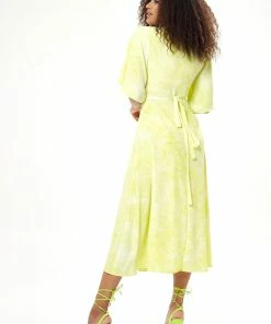 Liquorish Midi Wrap Dress in Yellow -Liquorish Sales Store 29b71c3add464afb8c77ab508f524765 scaled