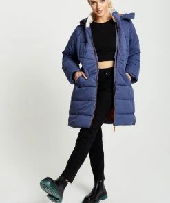 Liquorish Hooded Puffer Coat in Navy - Blue/Navy