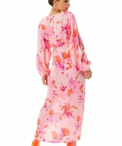 Liquorish Floral Print Maxi Dress in Pink with Sleeve Slits -Liquorish Sales Store 33b7e855803246e9b9f8ad1c37c19a7d scaled