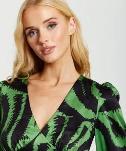 Liquorish Zebra Print Midi Dress in Green and Black -Liquorish Sales Store 34047d438d9b4d65b27584e04df2903b scaled