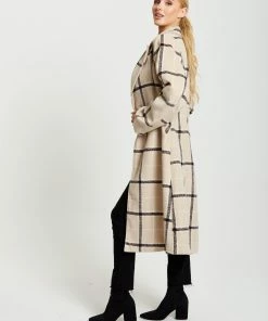 Liquorish Longline Check Coat - Beige -Liquorish Sales Store 397bdcac0cf84716a09fd77e10cd1733 scaled