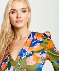 Liquorish Abstract Leaf Print Midi Dress in Olive - Multicolour 10 Liquorish Abstract Leaf Print Midi Dress in Olive - Multicolour -Liquorish Sales Store 3dcdd95fa5ff4292ad0f1772830a2a28 scaled