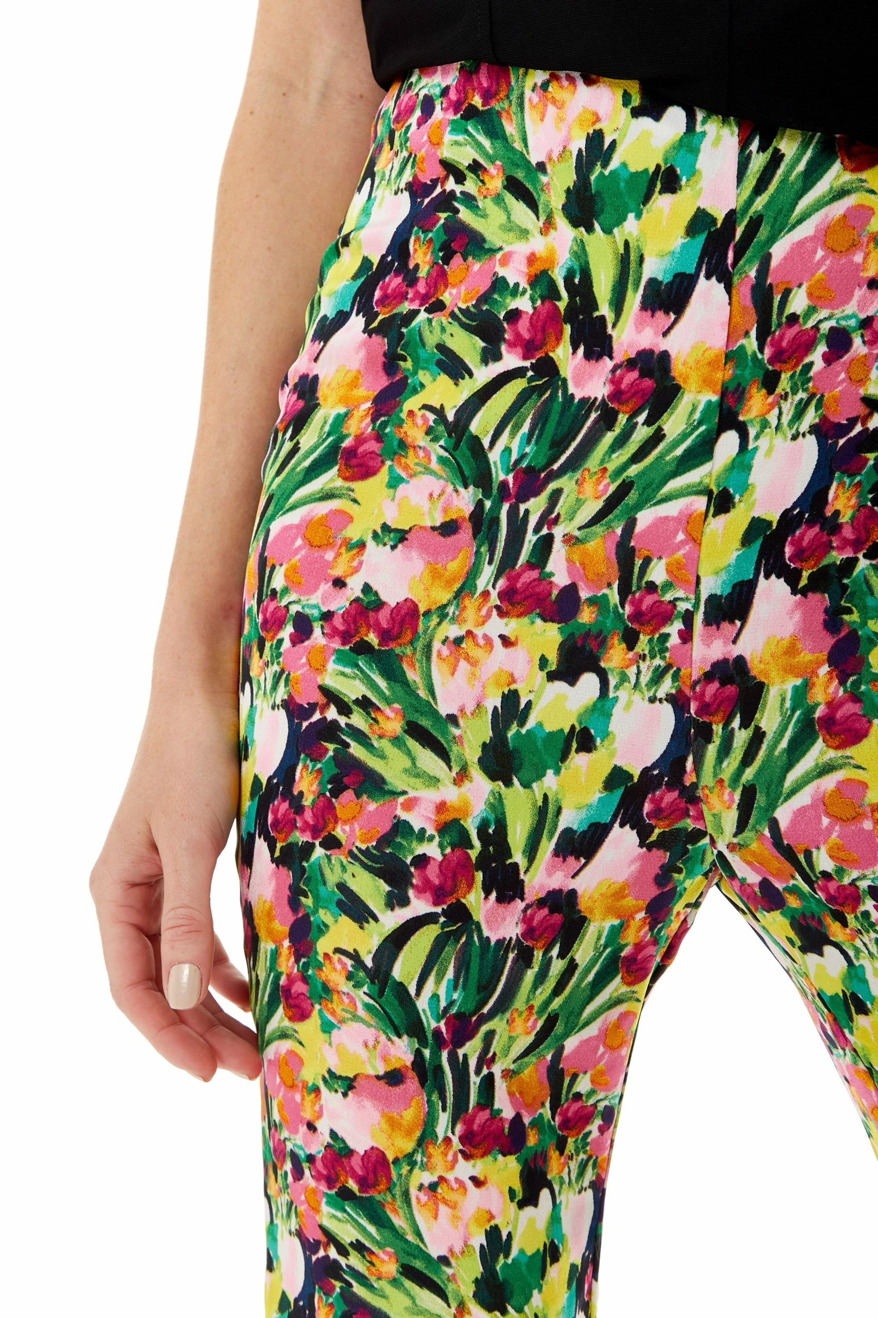 Liquorish High Waist Trousers in floral print - Multicolour 7 Liquorish High Waist Trousers in floral print - Multicolour - Image 5