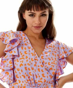 Liquorish cheetah print maxi wrap dress in lilac and orange -Liquorish Sales Store 40dd3ef965fd49a983c8cc3817b07722 scaled