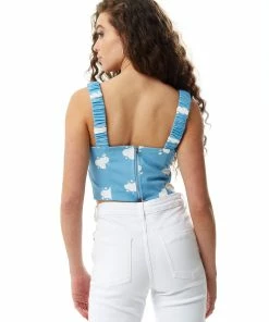 Liquorish Cloud Print Cropped Top in Blue -Liquorish Sales Store 52853aef68b54d18bea9d259a0216c4c scaled