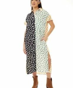 Liquorish Animal Print Oversized Shirt Dress with Yellow Collar - Multicolour