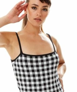 Liquorish Knitted Dress in Black and White Check - Black/White -Liquorish Sales Store 5543c75fdaa04accb9c98def41dcb04f scaled