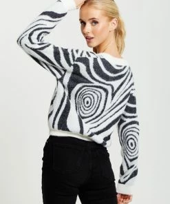 Liquorish Fluffy Black and White Cardigan - Black/White 12 Liquorish Fluffy Black and White Cardigan - Black/White -Liquorish Sales Store 5a7c68a280aa4d0b97208cf566965182 scaled