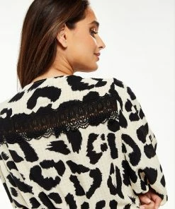 Liquorish Animal Print Midi Wrap Dress with Kimono sleeves in Black/White -Liquorish Sales Store 5edc54d4d3b0487f887488c64346a95a