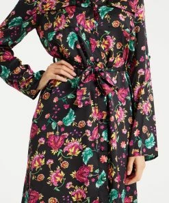 Liquorish Floral Print Shirt Dress in Multicolour & Black 13 Liquorish Floral Print Shirt Dress in Multicolour & Black -Liquorish Sales Store 61e04f7ee9864c449d478053cd6d9c1f scaled