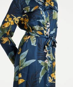 Liquorish Floral Print Shirt Dress in Navy -Liquorish Sales Store 63575d0603bb40caa63770a7d3c12f76 scaled