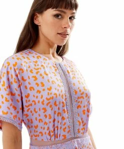 Liquorish Cheetah Print Midi Dress with Mesh Detailing in Lilac and Orange 9 Liquorish Cheetah Print Midi Dress with Mesh Detailing in Lilac and Orange -Liquorish Sales Store 65e6b14de17d4ded9a5fc684831443ff scaled