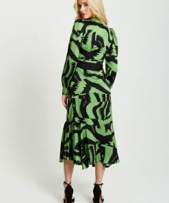 Liquorish Zebra Print Midi Dress with Front Slit and Long Sleeves - Green 11 Liquorish Zebra Print Midi Dress with Front Slit and Long Sleeves - Green -Liquorish Sales Store 68333eb8bde44c16af8f0df8a7d9ac8c scaled