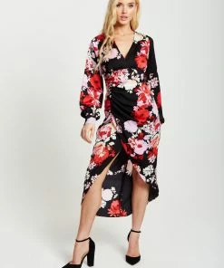 Liquorish Rose Print Midi Dress in Red and Pink - Multicolour