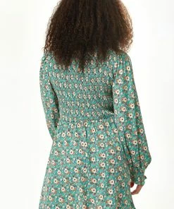 Liquorish Floral Print Smock Mini Dress with Peter Pan Collar in Green -Liquorish Sales Store 76b88cf3af8941ffbdac8cb3465c2d3e scaled