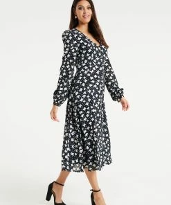 Liquorish Floral and Heart Print Midi Dress in Black -Liquorish Sales Store 77c6987e571a447fa35bde33203d03c0 scaled