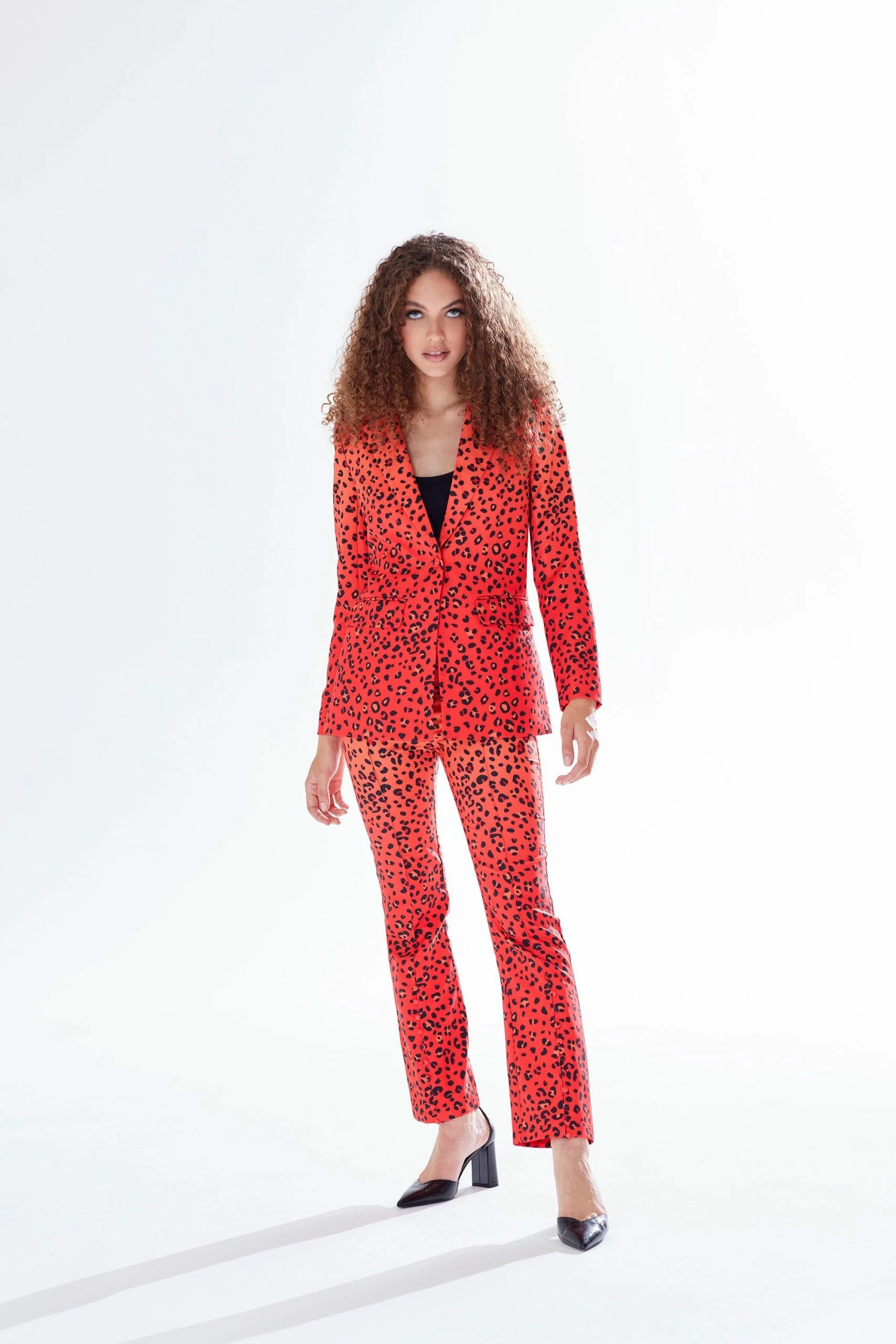 Liquorish Leopard Print Ombre Suit Blazer in Orange 6 Liquorish Leopard Print Ombre Suit Blazer in Orange - Image 4