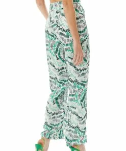 Liquorish Abstract Print Wide Leg Trousers in Green/White 10 Liquorish Abstract Print Wide Leg Trousers in Green/White -Liquorish Sales Store 7c9fc9106dca4ecb8e1649e0d6a98d17 scaled
