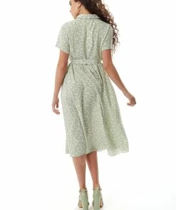 Liquorish Sage and Purple Floral Midi Dress - Green -Liquorish Sales Store 7e1f35e602db4c37a754d022b55ec212 scaled