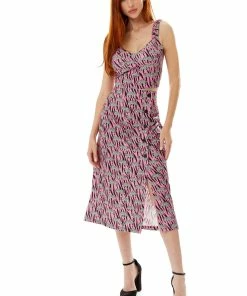 Liquorish Mixed Animal Print Midi Skirt in Purple -Liquorish Sales Store 7f19bc4ef2e54792a1fa24b03e662841 scaled