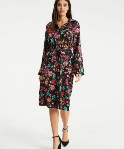 Liquorish Floral Print Shirt Dress in Multicolour & Black 10 Liquorish Floral Print Shirt Dress in Multicolour & Black -Liquorish Sales Store 7fd01e29e81f4dc98da713cdac2c56c9 scaled