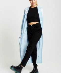 Liquorish Cloud Pattern Longline Cardigan in Light Blue -Liquorish Sales Store 8031c82209344328b03872dac8b140b9 scaled