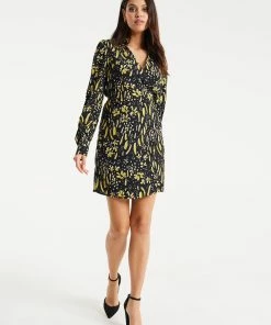 Liquorish Painterly Print Mini Wrap Dress in Black and Yellow -Liquorish Sales Store 838586207c094298963d4ec16c2f29f0 scaled