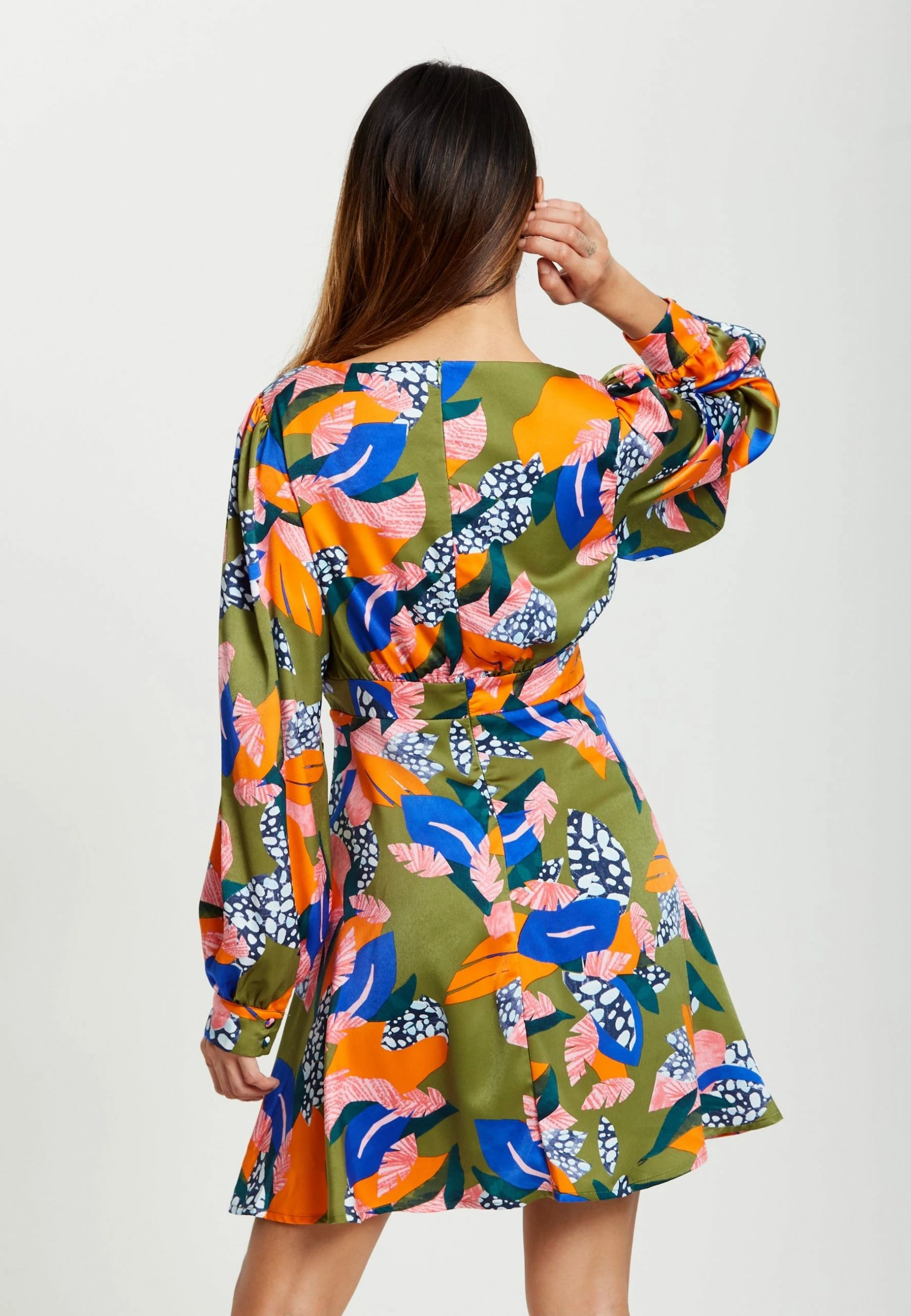 Liquorish Abstract Leaf Print Mini Dress in Olive - Multicolour 7 Liquorish Abstract Leaf Print Mini Dress in Olive - Multicolour - Image 5