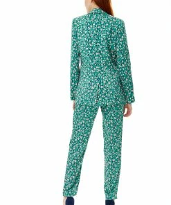 Liquorish Stroke Print Blazer in Green -Liquorish Sales Store 90b3c742eea249dba93f81bd2e2ed3b1 scaled