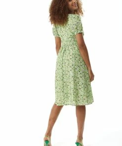 Liquorish Green Floral Midi Dress with Trim Lace Details -Liquorish Sales Store 912e8e7dc9ee4a25b54da8d9138809a5 scaled