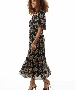 Liquorish Floral Midi Dress with Tie Waist in Navy -Liquorish Sales Store 96dcafd9a8c640909882951f3f107031 scaled