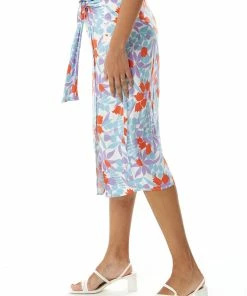 Liquorish Floral Knot Front Midi Skirt in Blue and Red - Blue & Red 9 Liquorish Floral Knot Front Midi Skirt in Blue and Red - Blue & Red -Liquorish Sales Store a258013221ca463d9e70c2ecbcd76629 scaled
