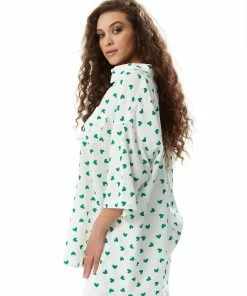 Liquorish Green Heart Print Shirt in White -Liquorish Sales Store a25e9c1f2a084600b5b0463fdf64c194 scaled