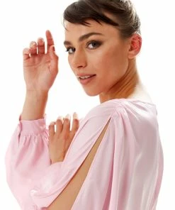 Liquorish Light Pink Maxi Dress with Sleeve Slits 11 Liquorish Light Pink Maxi Dress with Sleeve Slits -Liquorish Sales Store a95dee4d5dc6411b8a7716c83fe659a2 scaled