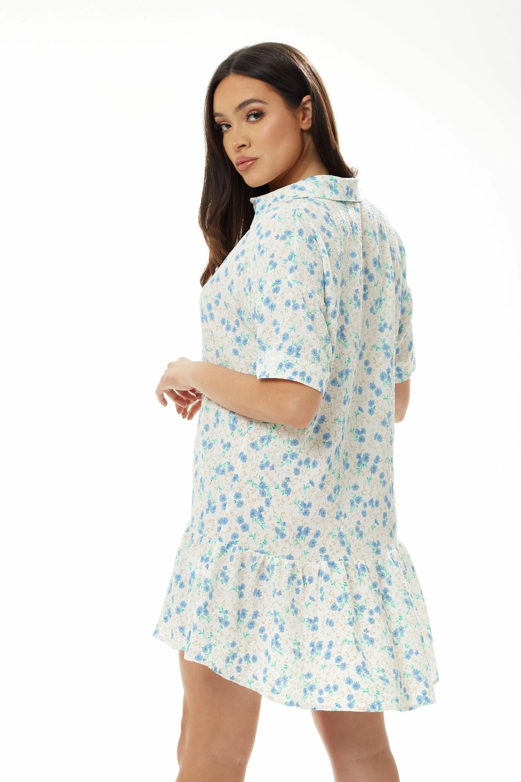 Liquorish Blue Floral Mini Shirt Dress in White 6 Liquorish Blue Floral Mini Shirt Dress in White - Image 4
