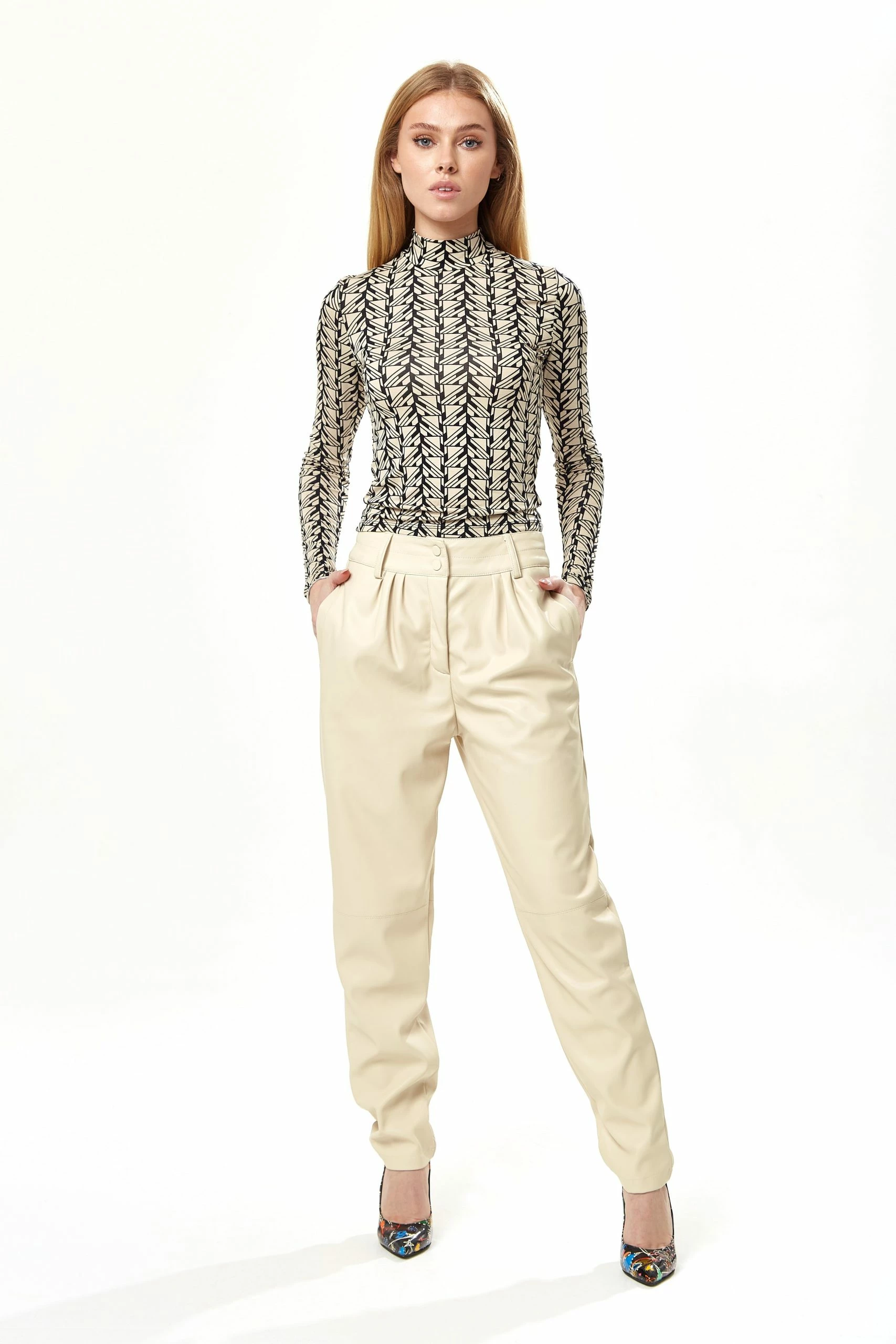 Liquorish Tapered Leather Look Trousers with Pleated Detail in Cream 3 Liquorish Tapered Leather Look Trousers with Pleated Detail in Cream