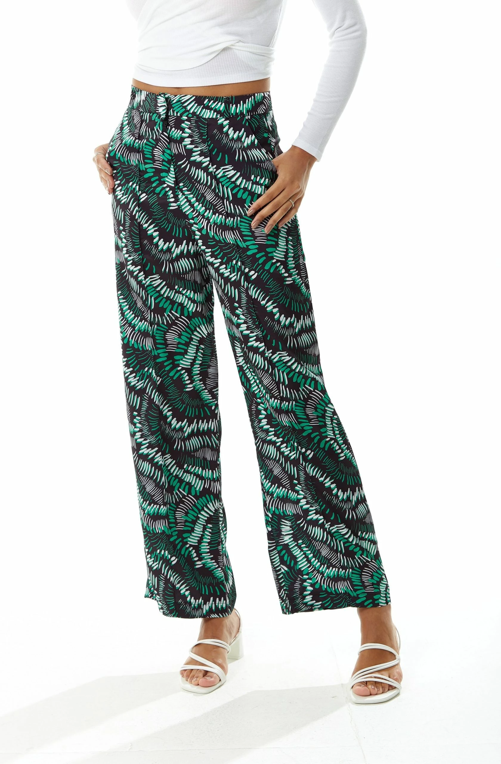 Liquorish Abstract Print Wide Leg Trousers in Green 3 Liquorish Abstract Print Wide Leg Trousers in Green