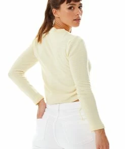 Liquorish Top in Yellow and White Stripes with Long Sleeves 11 Liquorish Top in Yellow and White Stripes with Long Sleeves -Liquorish Sales Store c2db03563254478bbc8a7f9e71933f31 scaled