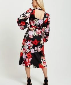 Liquorish Rose Print Midi Wrap Dress with Open Back Detail - Black 13 Liquorish Rose Print Midi Wrap Dress with Open Back Detail - Black -Liquorish Sales Store c4b6d05a602c4a4f8fe51f21fcd6b563 scaled