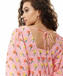 Liquorish Pink Floral Smock Mini Dress -Liquorish Sales Store c4ef9bccab2b460d89a8b442b1d3f743 scaled