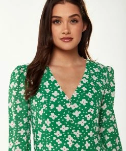 Liquorish Floral & Heart Print Midi Dress in Green -Liquorish Sales Store c7cfe1bf5ec348168c0d43185710740e