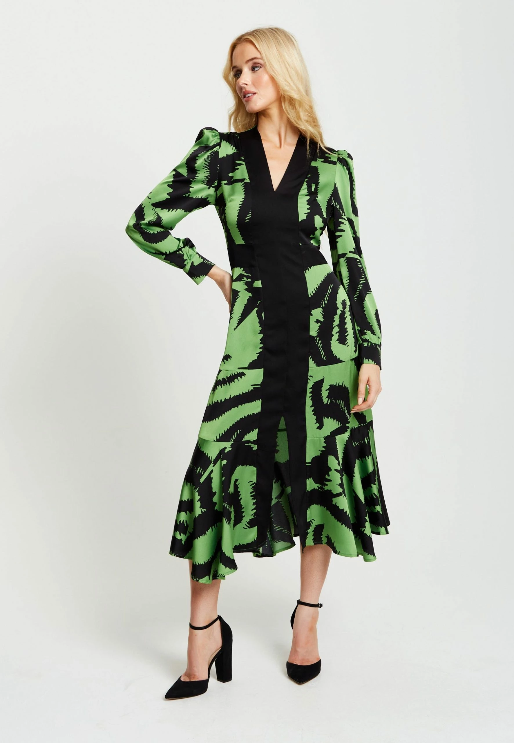 Liquorish Zebra Print Midi Dress with Front Slit and Long Sleeves - Green 3 Liquorish Zebra Print Midi Dress with Front Slit and Long Sleeves - Green